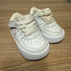 Nike Air Force 1 Easy On Baby Shoes Size 4c White Like New Velcro Strap